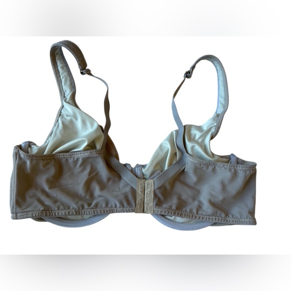 Cacique Underwire Lace Bra - Picture 2 of 4